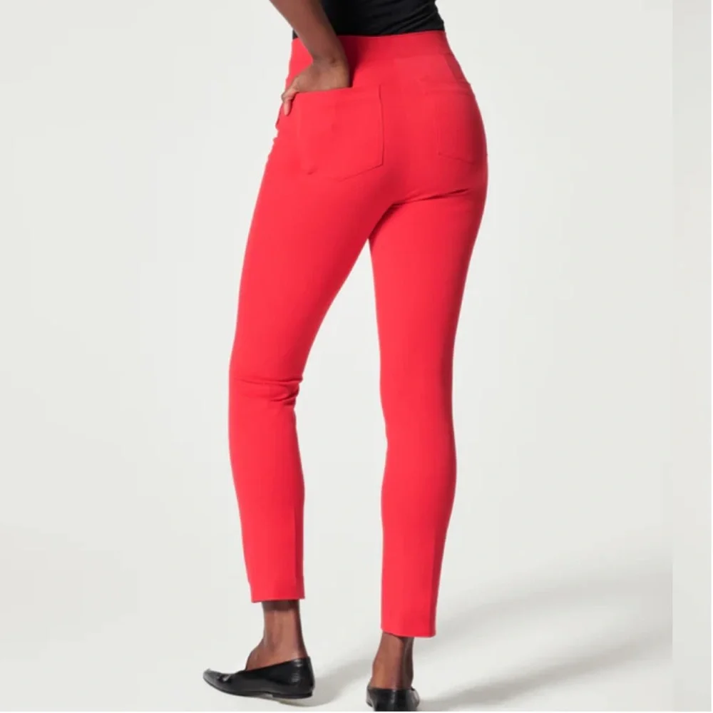 NWT SPANX On-the-Go Ankle Slim Straight Pant True‎ Red